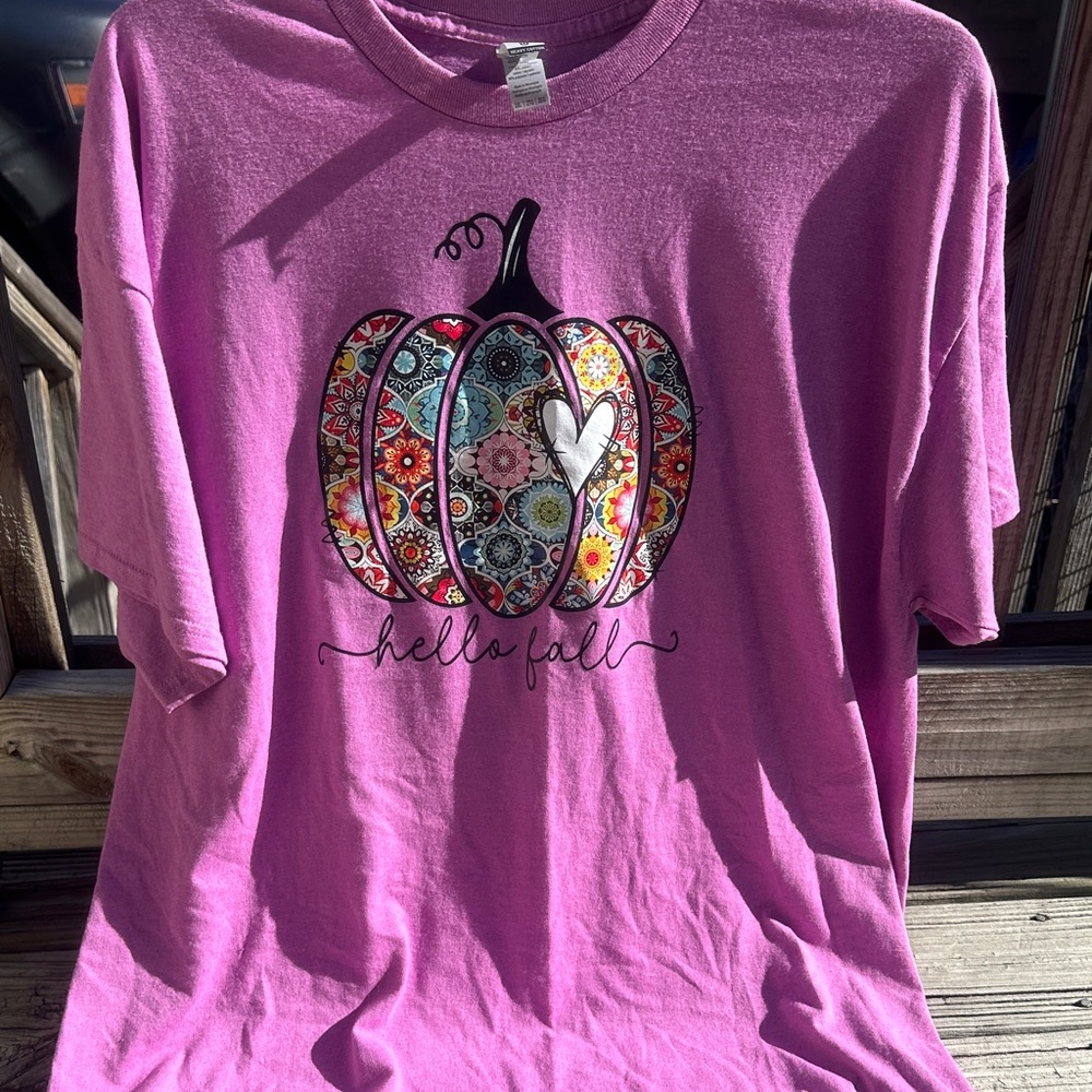 Gildan pink/purple t shirt WOMENS
